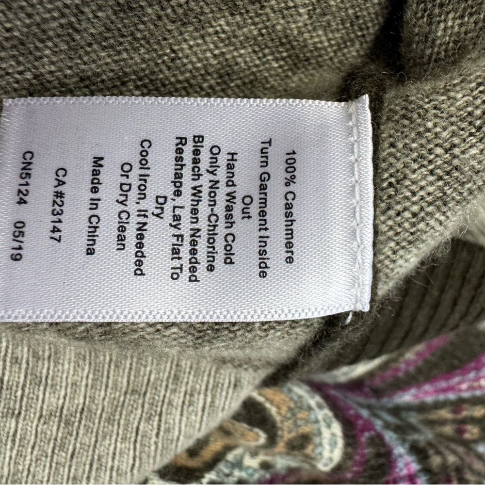 Talbots cashmere sweater, size small petite. - Picture 13 of 14